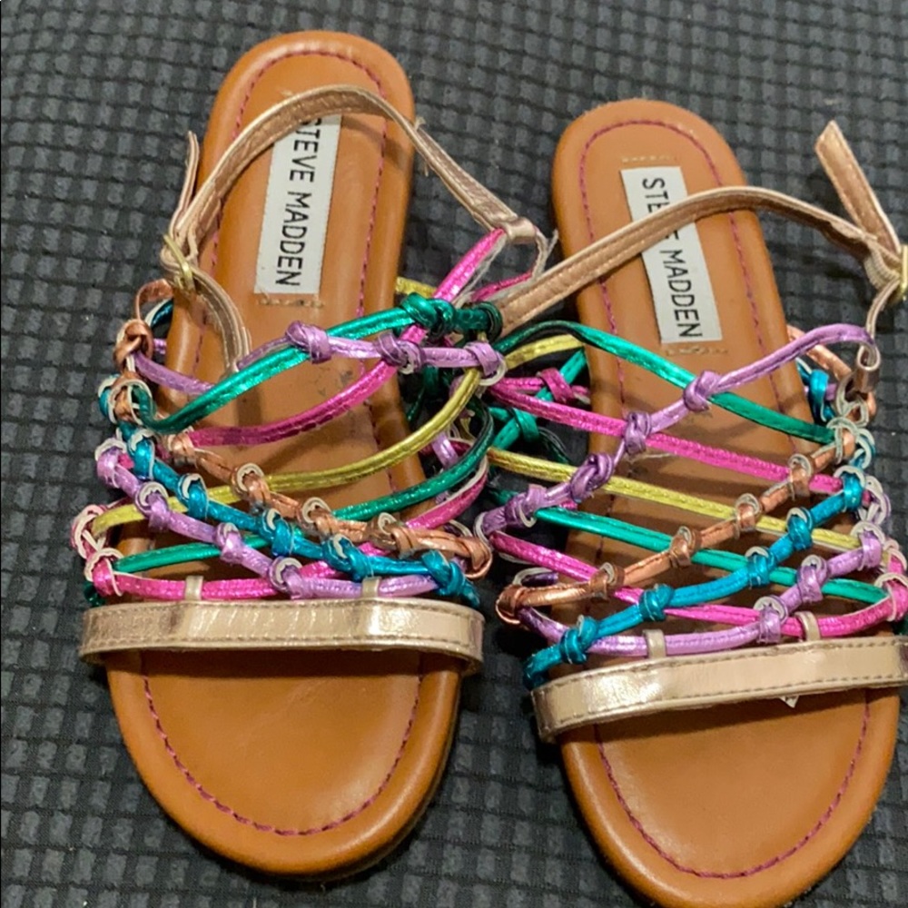 Steve Madden Girl’s rainbow sandals size 13